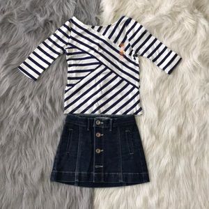 Girls shirt and skirt.